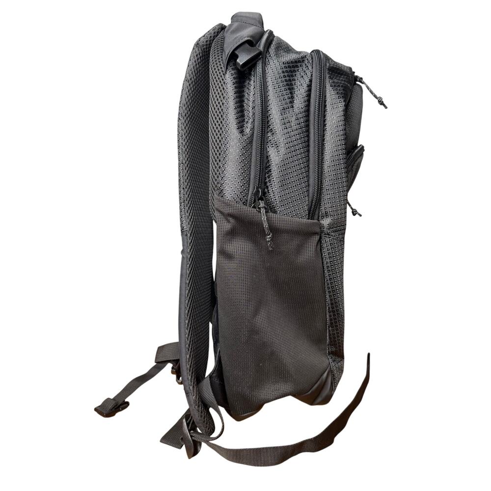 Puma Performance Backpack Black Nwot - image 3